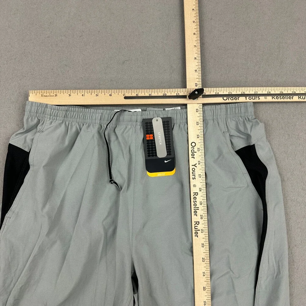 Vintage Nike Shorts Men 2XL Gray Solid Dri Fit Pocket Y2K Training Stretch XXL *